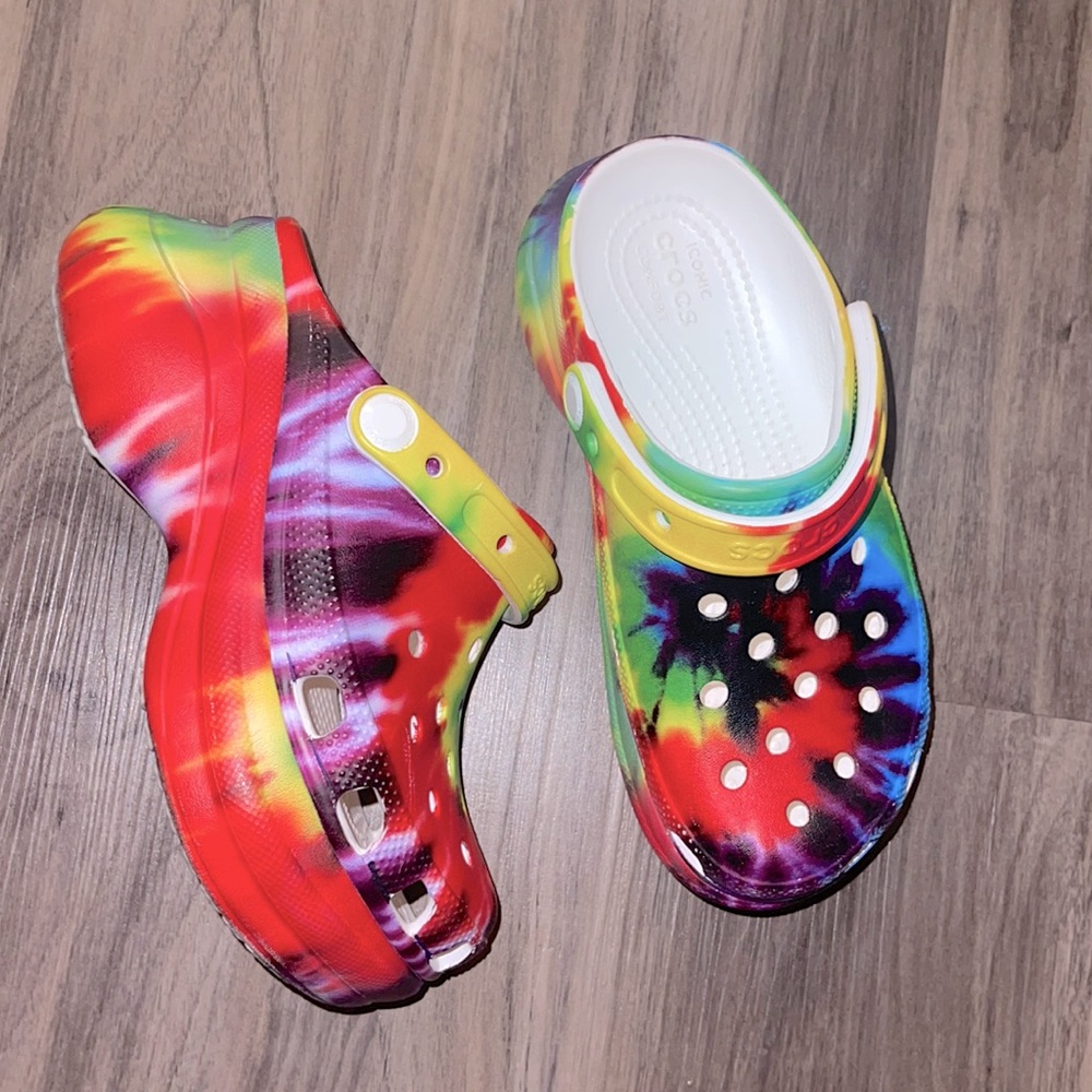 Platform Crocs